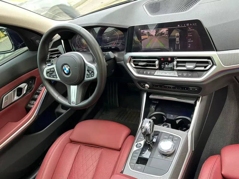BMW 3 Series 2022 Restyling 325Li M Sports Night Suit interior photo 10 BMW 3 Series 2022 Restyling 325Li M Sports Night Suit interior photo 10