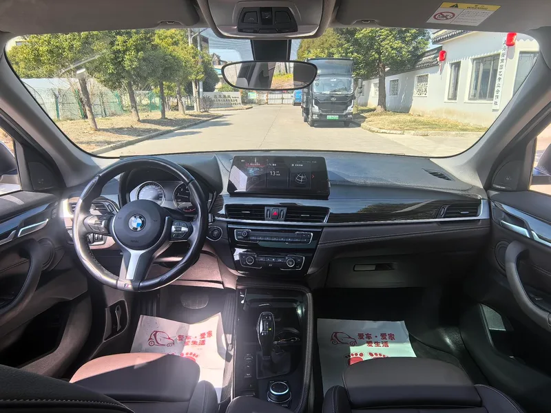 BMW X1 2022 Reforma xDrive25Li Tipo de lujo interior foto 9 BMW X1 2022 Reforma xDrive25Li Tipo de lujo interior foto 9