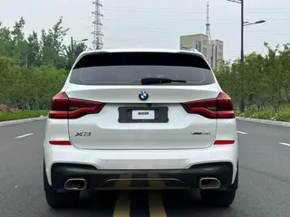 BMW X3 2021 xDrive30i Leader M Ensemble de sport intérieur photo 18 BMW X3 2021 xDrive30i Leader M Ensemble de sport intérieur photo 18