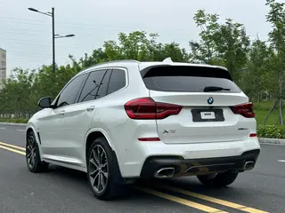 BMW X3 2021 xDrive30i Leader M Ensemble de sport intérieur photo 19 BMW X3 2021 xDrive30i Leader M Ensemble de sport intérieur photo 19