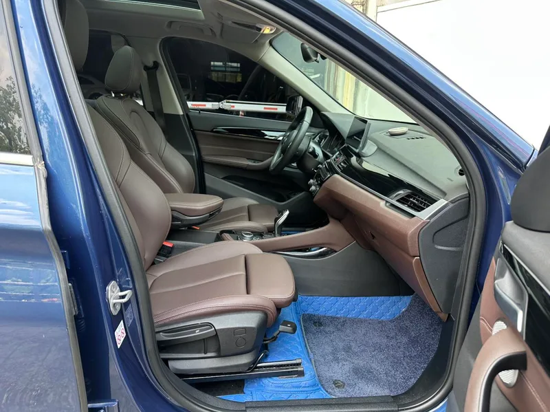 BMW X1 2021 sDrive20Li Premium Class interior photo 9 BMW X1 2021 sDrive20Li Premium Class interior photo 9