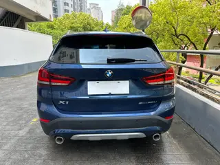 BMW X1 2021 sDrive20Li Premium Class interior photo 15 BMW X1 2021 sDrive20Li Premium Class interior photo 15