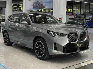 BMW X3 2025 xDrive30L Type de luxe M Ensemble de sport extérieur photo 3 BMW X3 2025 xDrive30L Type de luxe M Ensemble de sport extérieur photo 3