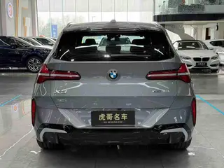 BMW X3 2025 xDrive30L Type de luxe M Ensemble de sport extérieur photo 5 BMW X3 2025 xDrive30L Type de luxe M Ensemble de sport extérieur photo 5