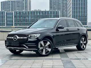 Mercedes-Benz GLC 2020 GLC 300 L 4MATIC Dinámico exterior foto 1 Mercedes-Benz GLC 2020 GLC 300 L 4MATIC Dinámico exterior foto 1