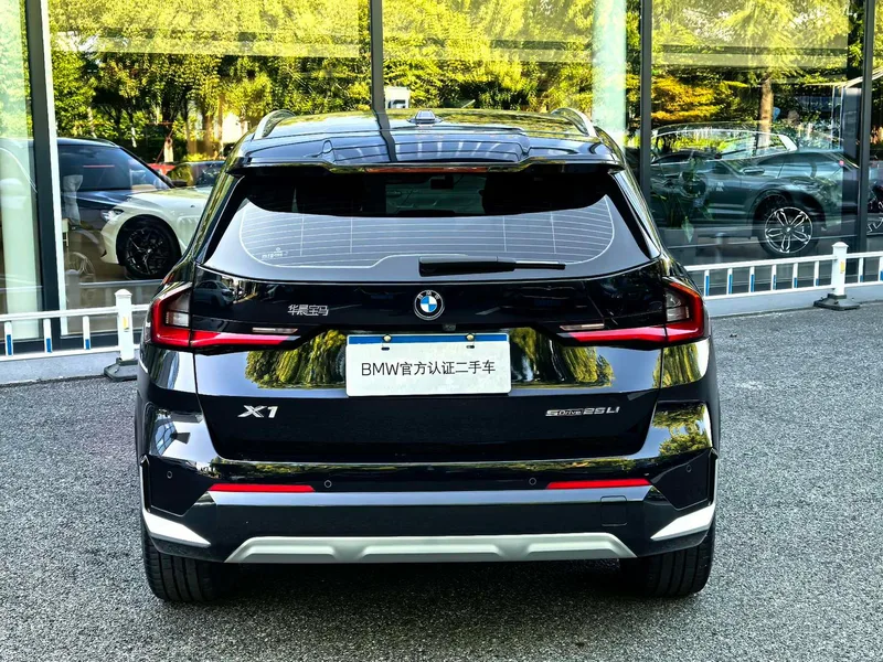 BMW X1 2023 sDrive25Li X Design Suit exterior photo 4 BMW X1 2023 sDrive25Li X Design Suit exterior photo 4