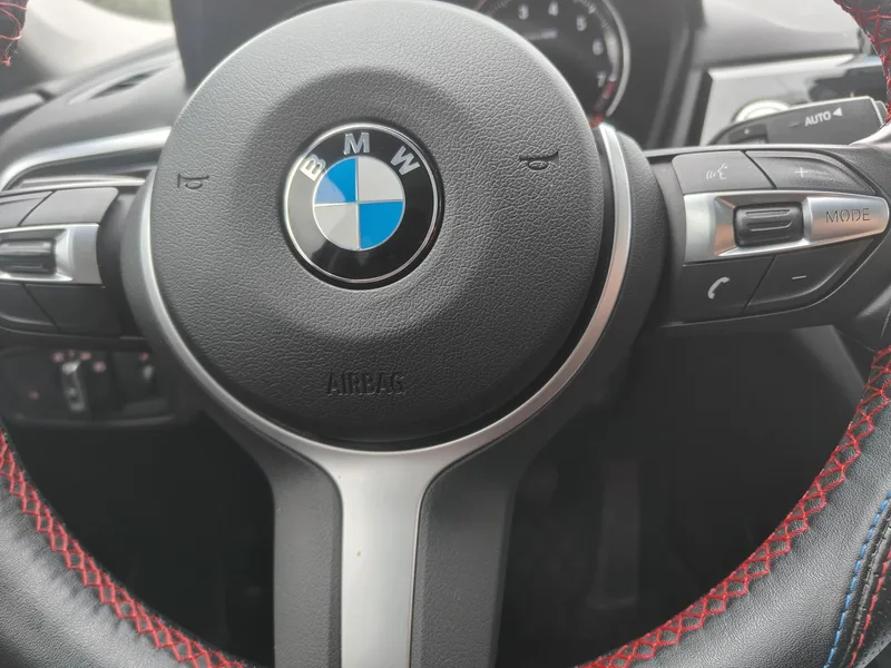 BMW 1 Series 2021 120i M Sports Obsidian Night Edition interior photo 8 BMW 1 Series 2021 120i M Sports Obsidian Night Edition interior photo 8