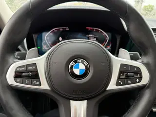 BMW 3 Series 2022 Restyling 325Li M Sports Night Suit interior photo 11 BMW 3 Series 2022 Restyling 325Li M Sports Night Suit interior photo 11