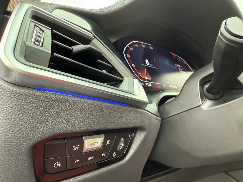 BMW 3 Series 2022 Restyling 325Li M Sports Night Suit interior photo 12 BMW 3 Series 2022 Restyling 325Li M Sports Night Suit interior photo 12