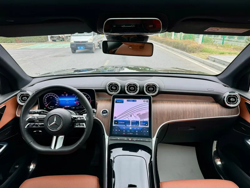 Mercedes-Benz GLC 2024 GLC 300 L 4MATIC Dynamic 7 seat exterior photo 5