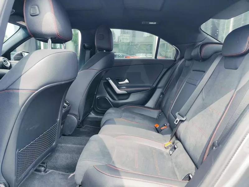 Mercedes-Benz A-Class 2024 A 200 L Fashion Edition interior photo 14 Mercedes-Benz A-Class 2024 A 200 L Fashion Edition interior photo 14