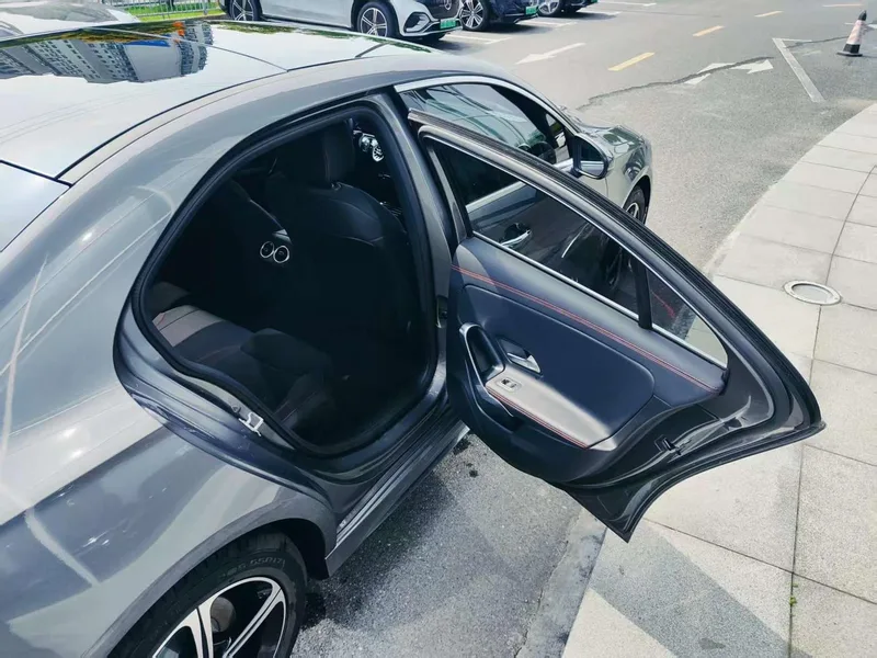 Mercedes-Benz A-Class 2024 A 200 L Fashion Edition interior photo 18 Mercedes-Benz A-Class 2024 A 200 L Fashion Edition interior photo 18