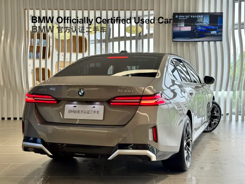 BMW 5 Series 2024 530Li Premium Class M Sports suit exterior photo 5 BMW 5 Series 2024 530Li Premium Class M Sports suit exterior photo 5