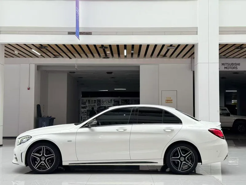 Mercedes-Benz C-Class 2021 C 260 Xing Yao Zhen Tibetan Edition exterior photo 8 Mercedes-Benz C-Class 2021 C 260 Xing Yao Zhen Tibetan Edition exterior photo 8