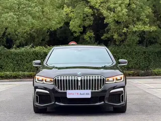 BMW 7 Series 2021 740Li Leading Type M Sports suit exterior photo 2 BMW 7 Series 2021 740Li Leading Type M Sports suit exterior photo 2