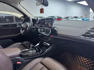 BMW X3 2022 xDrive25i M Sports suit interior photo 12 BMW X3 2022 xDrive25i M Sports suit interior photo 12
