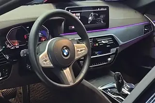 BMW 5 Series 2023 530Li Leading Type M Sports suit interior photo 11 BMW 5 Series 2023 530Li Leading Type M Sports suit interior photo 11