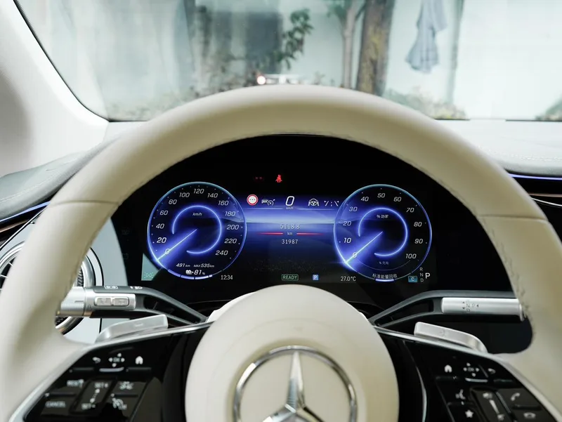 Mercedes-Benz EQS SUV 2023 EQS 450 4MATIC Version avant-gardiste extérieur photo 9
