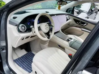 Mercedes-Benz EQS SUV 2023 EQS 450 4MATIC Version avant-gardiste intérieur photo 11