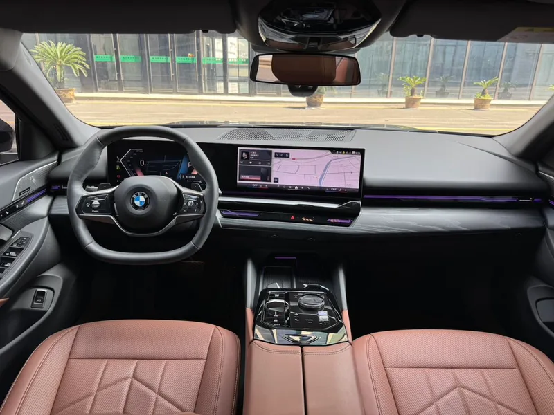 BMW 5 Series 2024 525Li M Sports suit exterior photo 9 BMW 5 Series 2024 525Li M Sports suit exterior photo 9