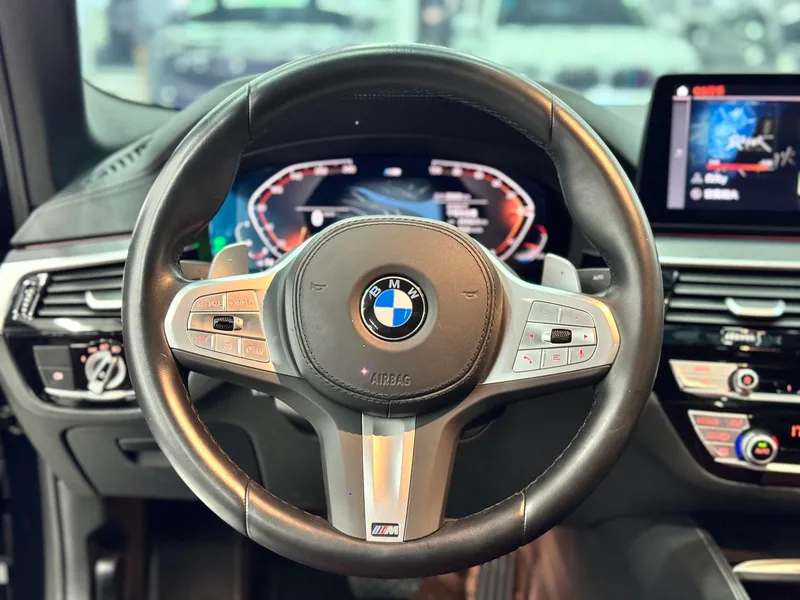 BMW 5 Series 2023 530Li Leading Type Luxury Set exterior photo 6 BMW 5 Series 2023 530Li Leading Type Luxury Set exterior photo 6