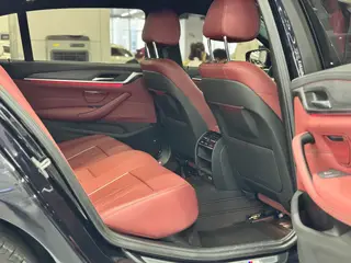 BMW 5 Series 2023 530Li Leading Type Luxury Set interior photo 9 BMW 5 Series 2023 530Li Leading Type Luxury Set interior photo 9