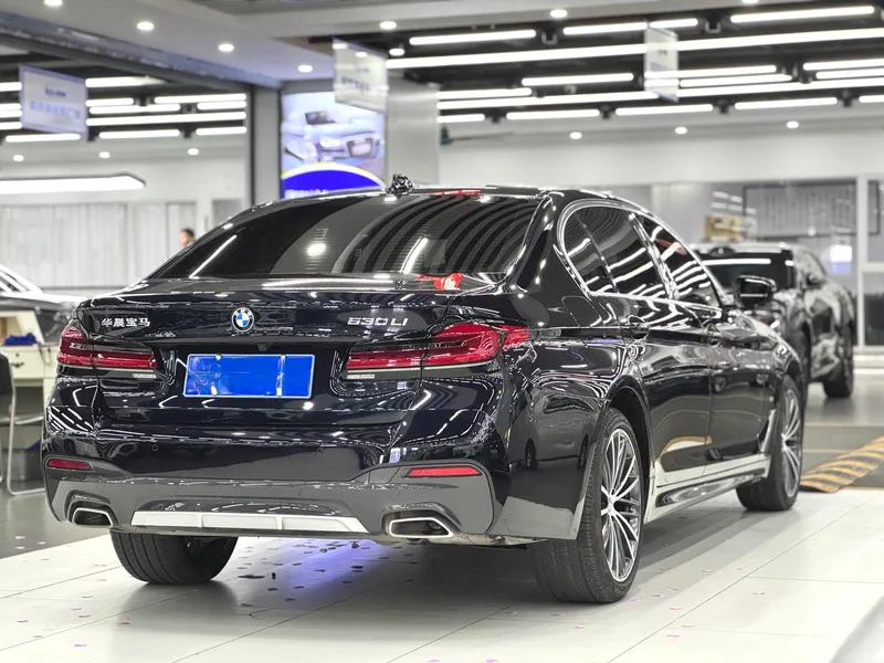BMW 5 Series 2023 530Li Leading Type Luxury Set interior photo 14 BMW 5 Series 2023 530Li Leading Type Luxury Set interior photo 14