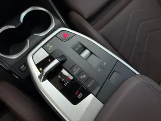 BMW X2 2024 sDrive25i M Sports suit interior photo 11 BMW X2 2024 sDrive25i M Sports suit interior photo 11