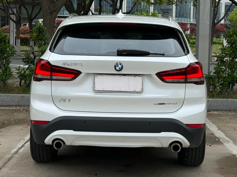 BMW X1 2022 sDrive25Li Leading Type exterior photo 4 BMW X1 2022 sDrive25Li Leading Type exterior photo 4