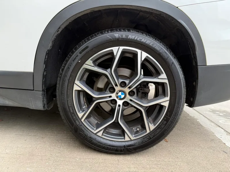 BMW X1 2022 sDrive25Li Leading Type interior photo 13 BMW X1 2022 sDrive25Li Leading Type interior photo 13