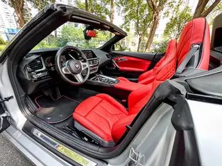 BMW Z4 2022 sDrive 25i M Sports suit interior photo 10 BMW Z4 2022 sDrive 25i M Sports suit interior photo 10