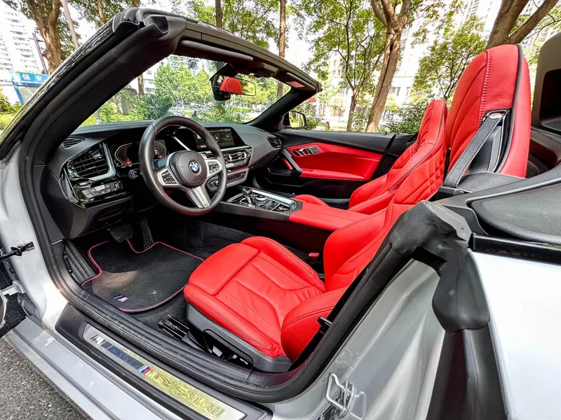 BMW Z4 2022 sDrive 25i M Sports suit interior photo 10 BMW Z4 2022 sDrive 25i M Sports suit interior photo 10