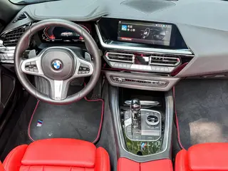 BMW Z4 2022 sDrive 25i M Sports suit interior photo 11 BMW Z4 2022 sDrive 25i M Sports suit interior photo 11
