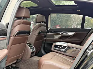 BMW 7 Series 2021 730Li M Sports suit exterior photo 7 BMW 7 Series 2021 730Li M Sports suit exterior photo 7