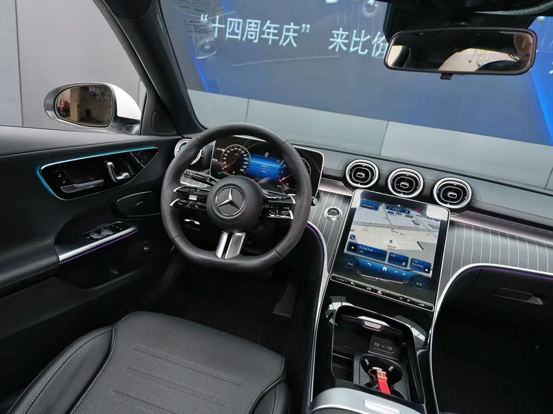 Mercedes-Benz C-Class 2024 C 260 L Sports version interior photo 10 Mercedes-Benz C-Class 2024 C 260 L Sports version interior photo 10