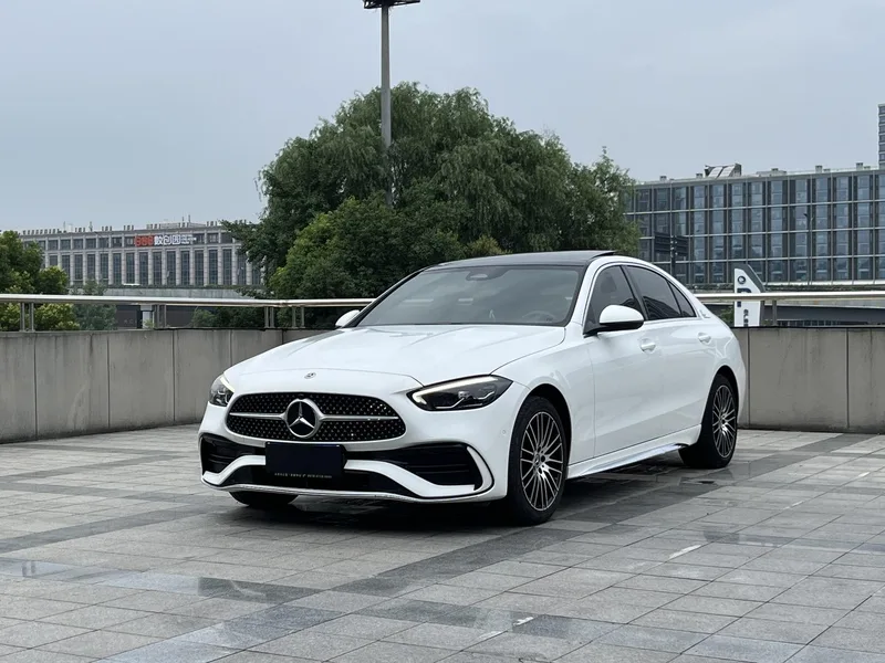 Mercedes-Benz C-Class 2023 C 260 L Sports version exterior photo 1 Mercedes-Benz C-Class 2023 C 260 L Sports version exterior photo 1