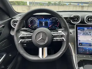 Mercedes-Benz C-Class 2023 C 260 L Sports version interior photo 10 Mercedes-Benz C-Class 2023 C 260 L Sports version interior photo 10
