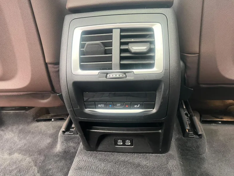 BMW X3 2023 2.0T Automatic Rear-wheel drive 5 seat Original customized version interior photo 7