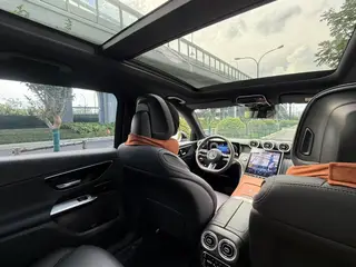 Mercedes-Benz GLC 2024 GLC 300 L 4MATIC Dynamic 5 seat interior photo 16 Mercedes-Benz GLC 2024 GLC 300 L 4MATIC Dynamic 5 seat interior photo 16