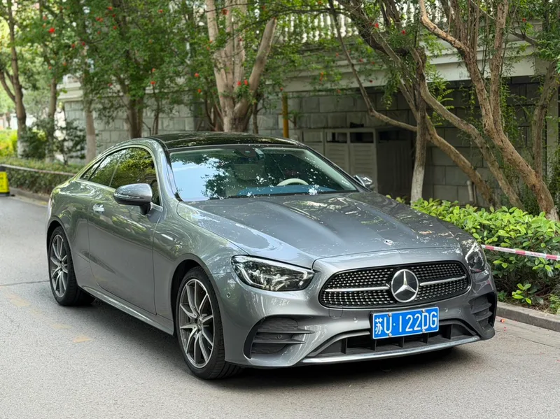 Mercedes-Benz E-Class (Imported) 2023 E 260 Coupe exterior photo 3 Mercedes-Benz E-Class (Imported) 2023 E 260 Coupe exterior photo 3
