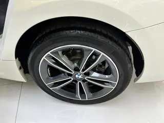 BMW 1 Series 2021 Mise à jour 120i M Version sportive intérieur photo 12 BMW 1 Series 2021 Mise à jour 120i M Version sportive intérieur photo 12