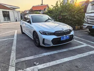 BMW 3 Series 2023 325Li M Sports Night Suit exterior photo 3 BMW 3 Series 2023 325Li M Sports Night Suit exterior photo 3
