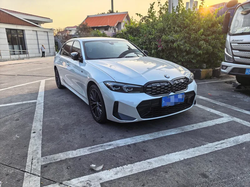 BMW 3 Series 2023 325Li M Sports Night Suit exterior photo 3 BMW 3 Series 2023 325Li M Sports Night Suit exterior photo 3