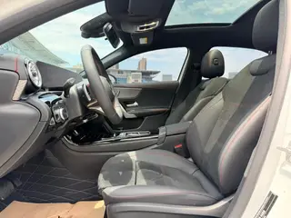 Mercedes-Benz A-Class 2025 A 200 L Edición de moda interior foto 14 Mercedes-Benz A-Class 2025 A 200 L Edición de moda interior foto 14