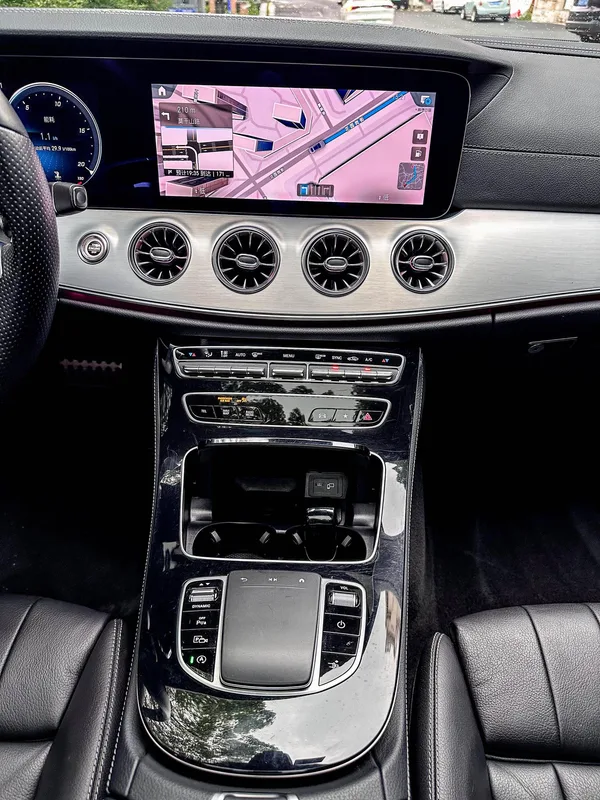 Mercedes-Benz E-Class (Imported) 2021 Reforma E 260 Coupé interior foto 12 Mercedes-Benz E-Class (Imported) 2021 Reforma E 260 Coupé interior foto 12