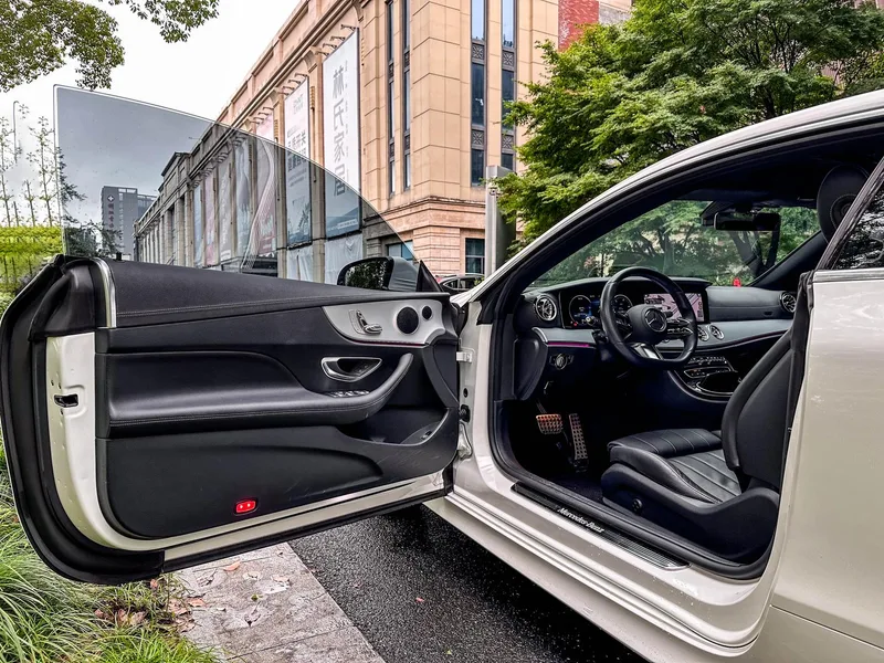 Mercedes-Benz E-Class (Imported) 2021 Reforma E 260 Coupé interior foto 13 Mercedes-Benz E-Class (Imported) 2021 Reforma E 260 Coupé interior foto 13