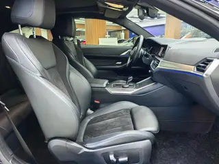 BMW 4 Series 2022 425i M Sports Night Suit interior photo 12 BMW 4 Series 2022 425i M Sports Night Suit interior photo 12