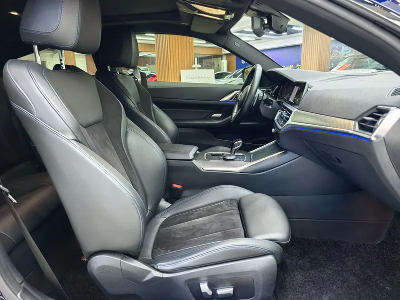 BMW 4 Series 2022 425i M Sports Night Suit interior photo 12 BMW 4 Series 2022 425i M Sports Night Suit interior photo 12