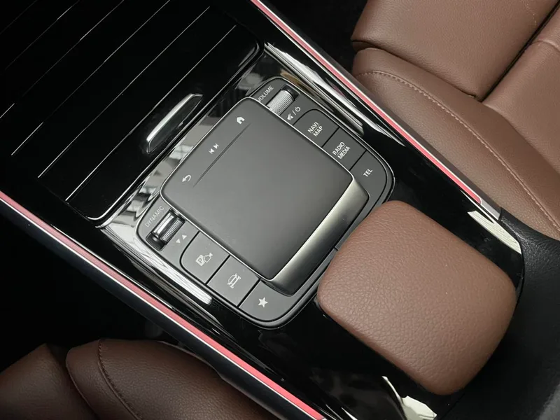 Mercedes-Benz GLB 2024 GLB 220 Dinámico interior foto 16 Mercedes-Benz GLB 2024 GLB 220 Dinámico interior foto 16