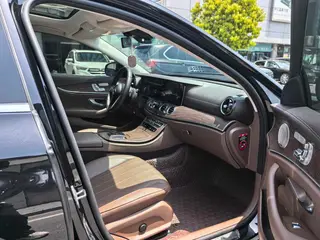 Mercedes-Benz E-Class 2023 Mise à jour E 300 L Type de luxe Voiture extérieur photo 6 Mercedes-Benz E-Class 2023 Mise à jour E 300 L Type de luxe Voiture extérieur photo 6